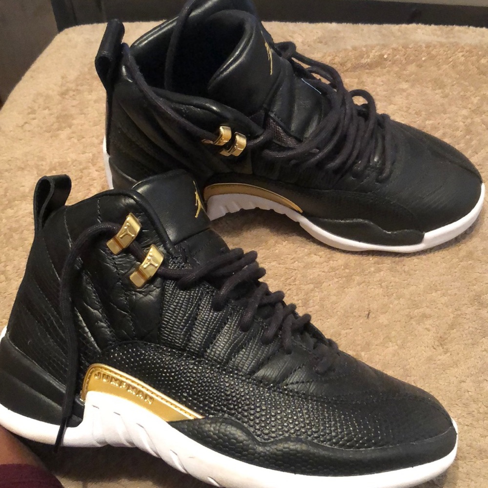 Jordan 12 Retro Black Metallic Gold White (Womens)